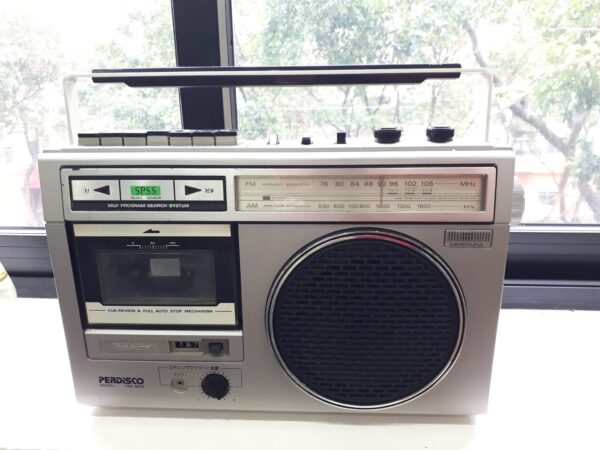 máy cassette hitachi