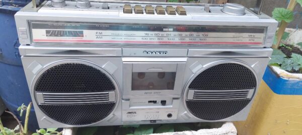 máy cassette Sanyo Mr-X830