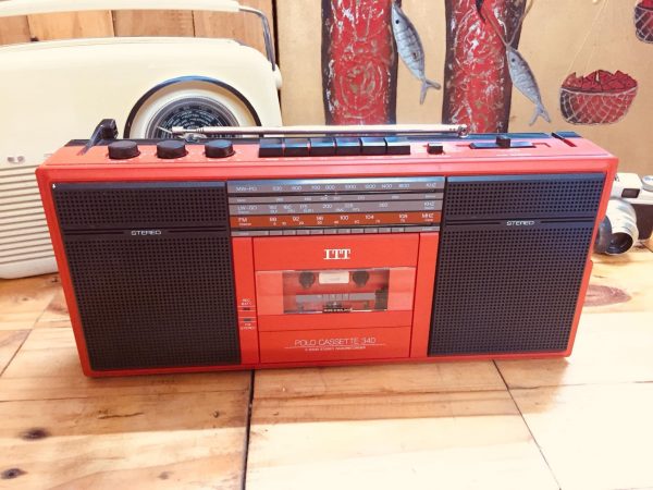 Đài radio + cassettes ITT stereo